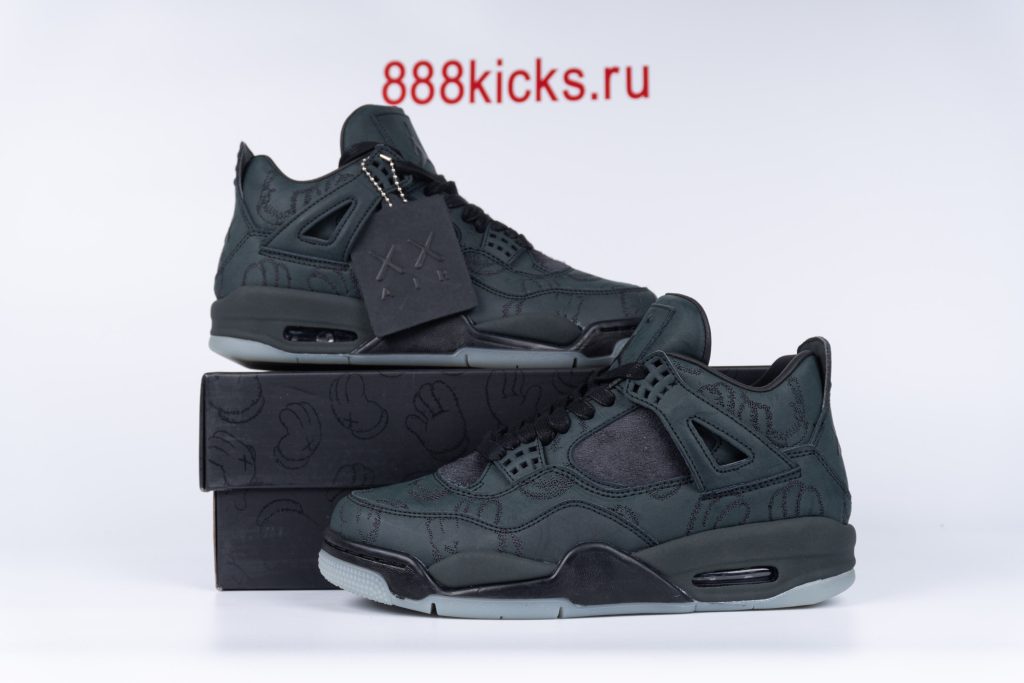 jordan 4 retro kaws precio