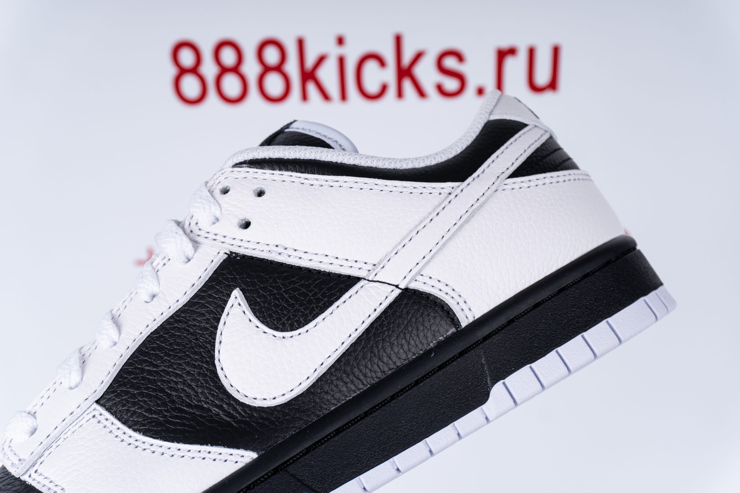 Nike Dunk Low Retro Reverse Panda