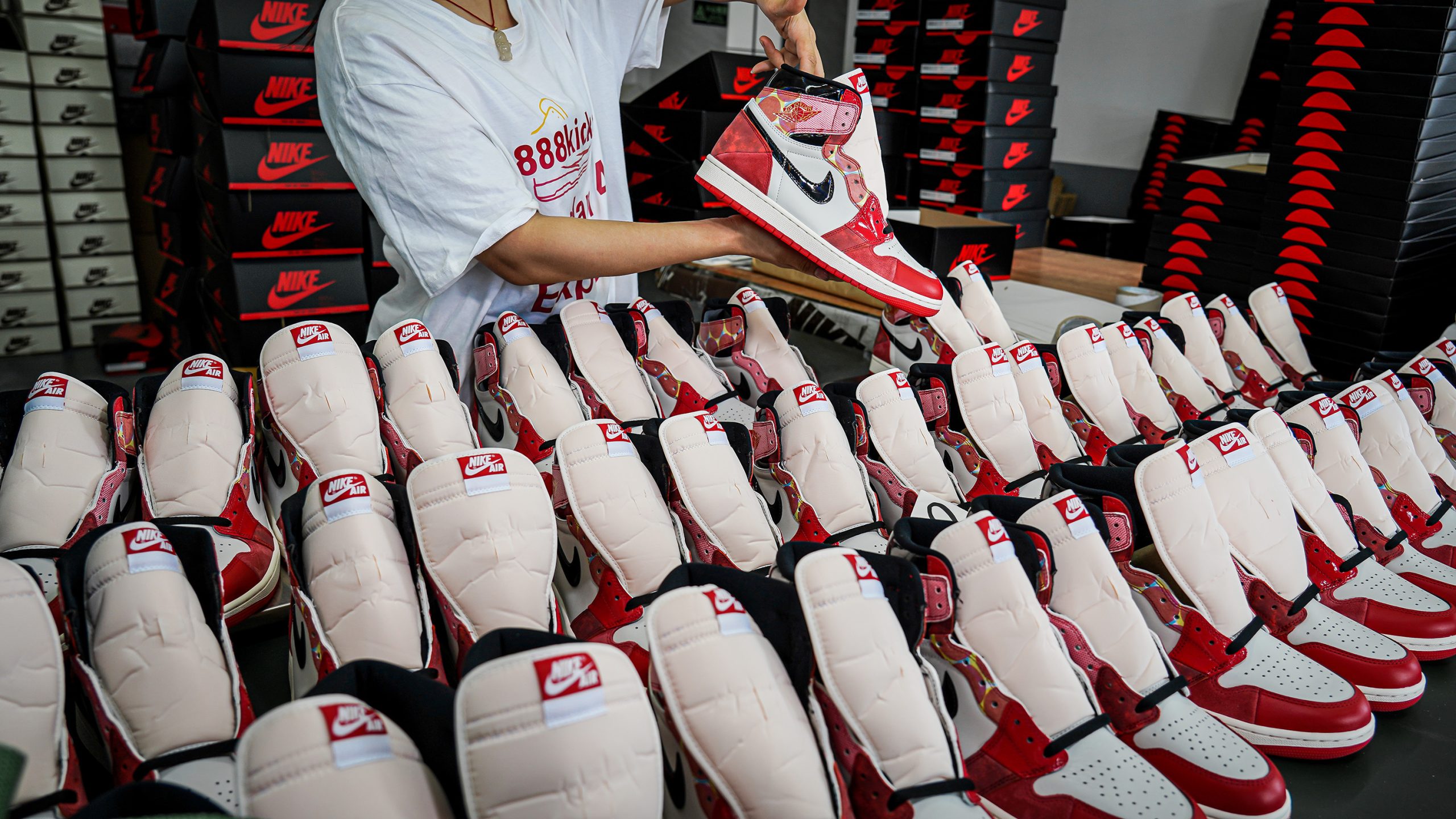 Jordan 1 Retro High OG Spider-Man Across The Spider-Verse