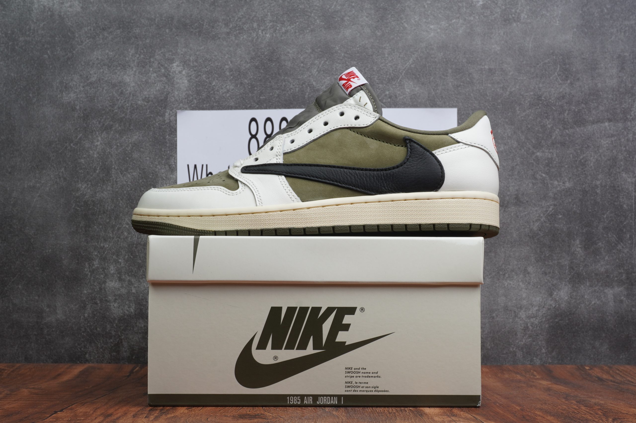 JORDAN 1 RETRO LOW TRAVIS SCOTT Medium Olive