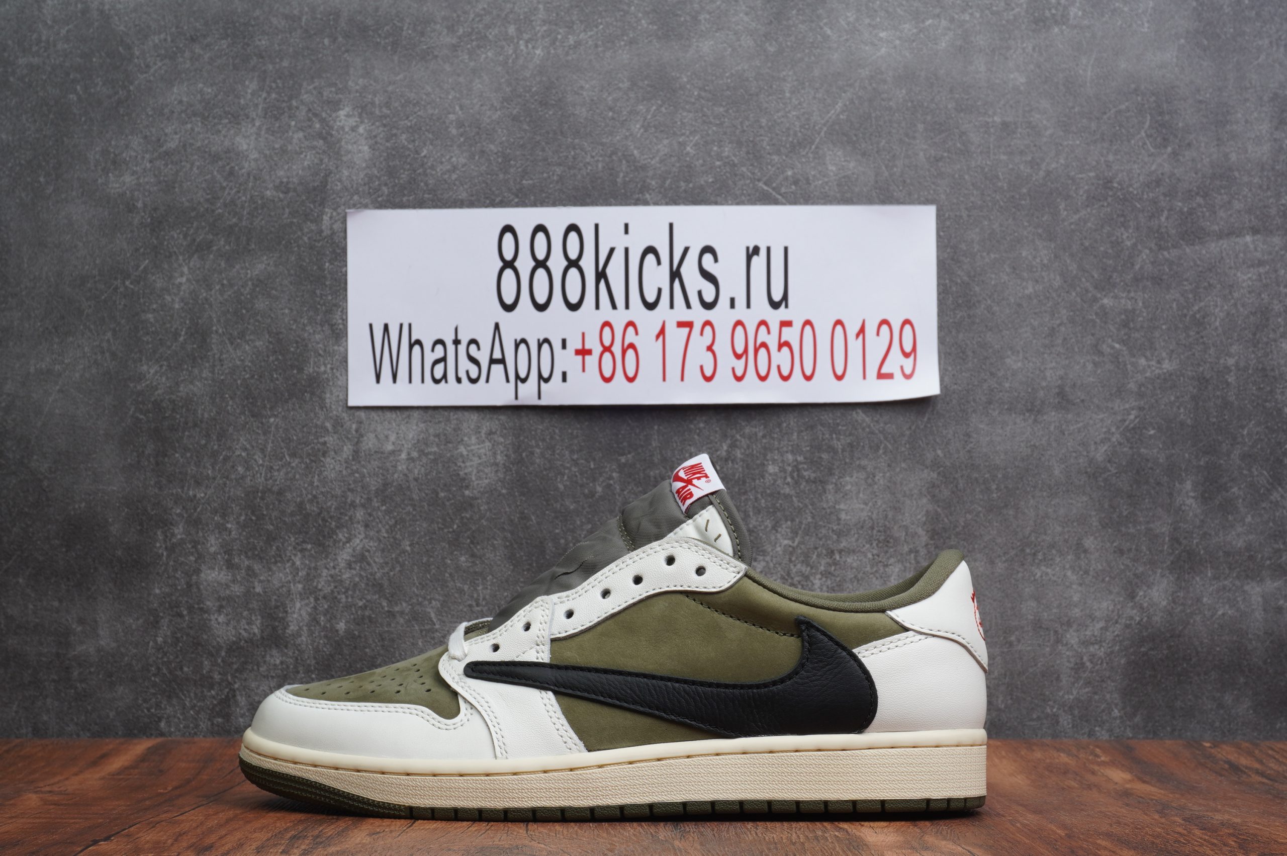 JORDAN 1 RETRO LOW TRAVIS SCOTT Medium Olive