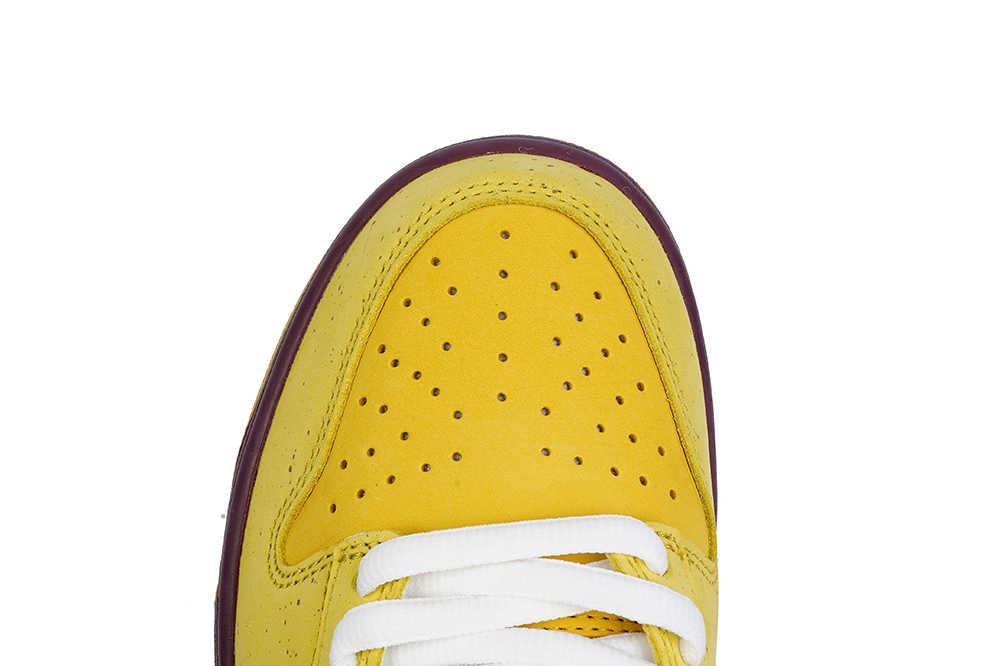 Nike SB Dunk Low Yellow Lobster