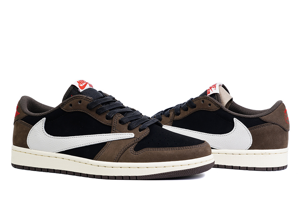 Jordan 1 Retro Low OG SP Travis Scott Brown